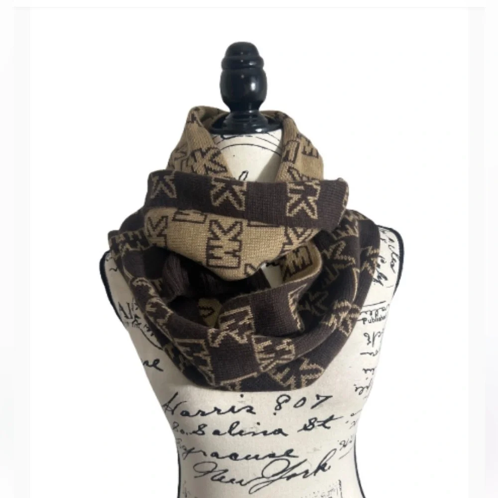 Michael‎ Kors  Chic Monogram Brown and Tan  Logo Long Scarf